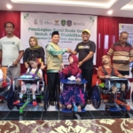 Yayasan GVF Berikan Kursi ke Penyandang Disabilitas di Kutim