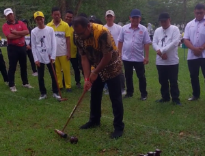 Wabup Kasmidi Bulang Resmi Membuka Turnamen Kutim Open Woodball 2023