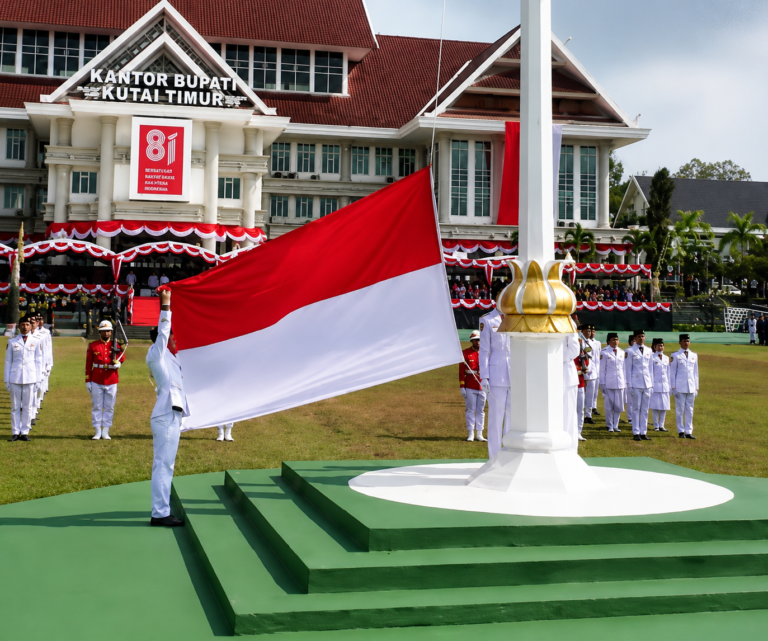 Dua Pekan Berlatih, Andri Benyamin Sukses Jalankan Tugas Pembentang Bendera HUT RI di Kutim