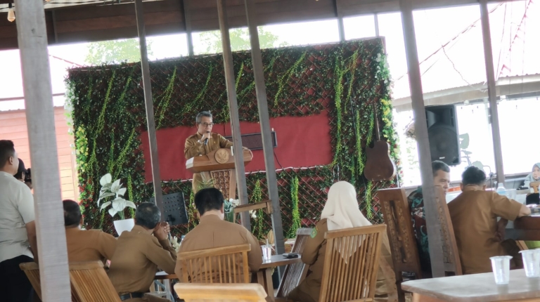 Hadapi El Nino, Bupati Kutim Minta Camat Perkuat Pencegahan Karhutla hingga Tingkat RT