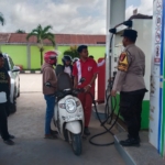 Pantau Stok dan Cegah Pengetap, Polsek Sangatta Utara Cek Sejumlah SPBU