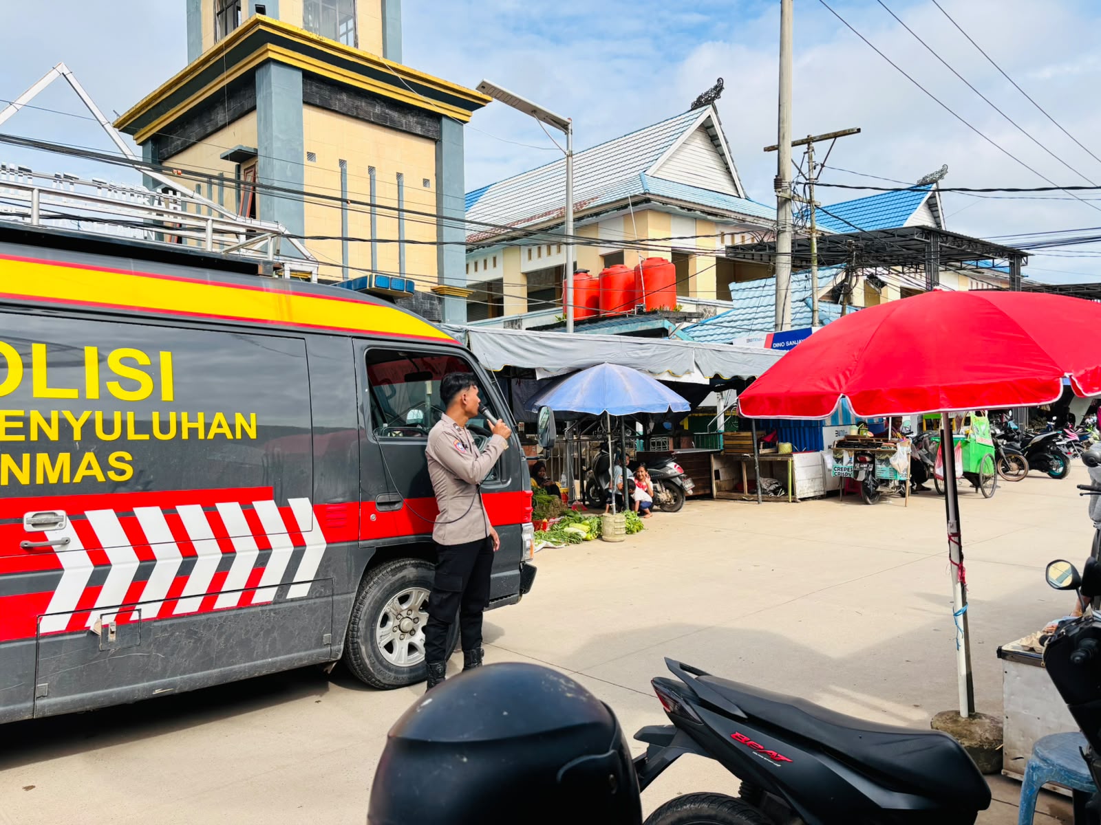Sisir Pasar dan Jalan Protokol, Satbinmas Polres Kutim Ingatkan Bahaya Premanisme, Narkoba hingga Karhutla