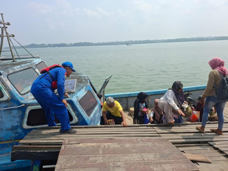 Polairud Kutim Sosialisasikan Keselamatan Pelayaran di Perairan Sangkulirang