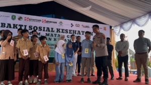 Ribuan Warga Kongbeng Manfaatkan Baksos Kesehatan, dari Cek Kolesterol hingga Kacamata Gratis